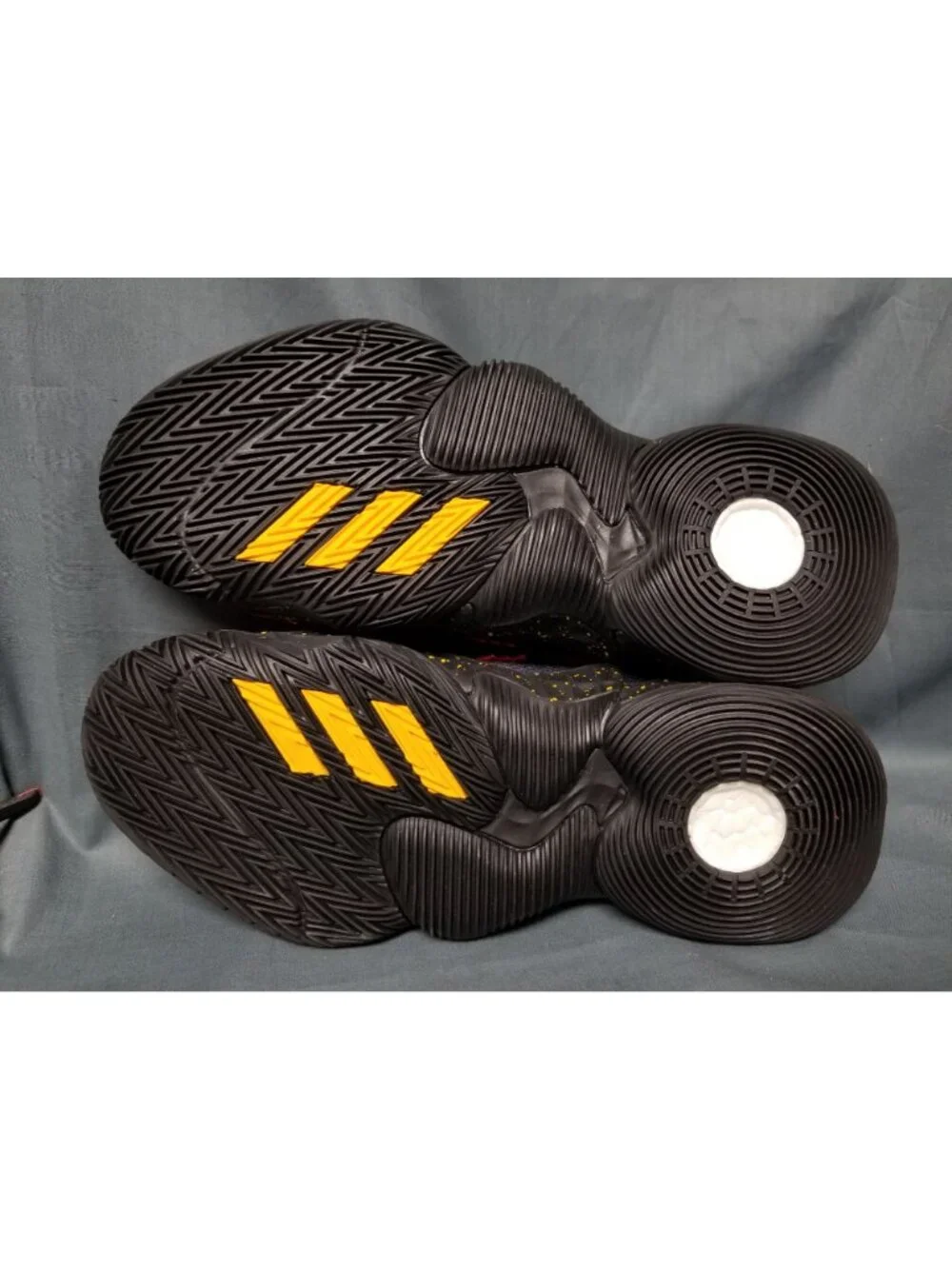 Adidas Trae Young 1 AtlantaHawks Black/Red/Yellow GY3772 Mens Size 8.5 NEW NoBOX